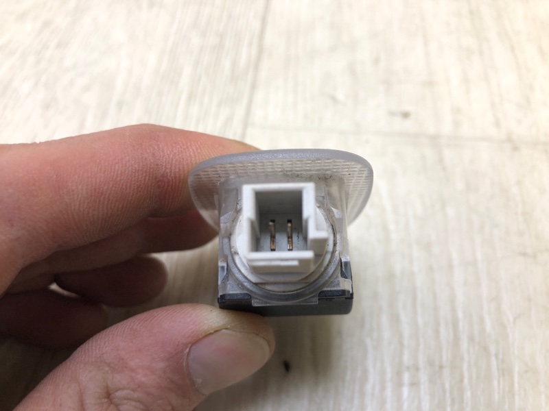 Плафон салона QX30 16-20 2016 Внедорожник 2.0 20PET