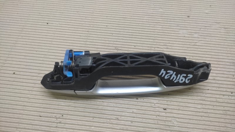 Ручка двери наружная задняя левая TOYOTA COROLLA 120 00-07 ZZE130L 1.8L 1ZZ-FE