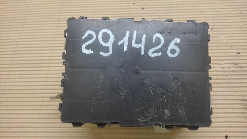 Блок комфорта INFINITI M35/M45 04-10