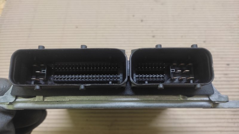 Блок управления двигателем M35/M45 04-10