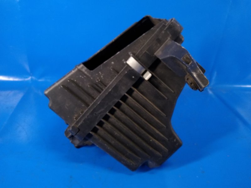 Корпус воздушного фильтра QASHQAI/ROGUE SPORT 14-