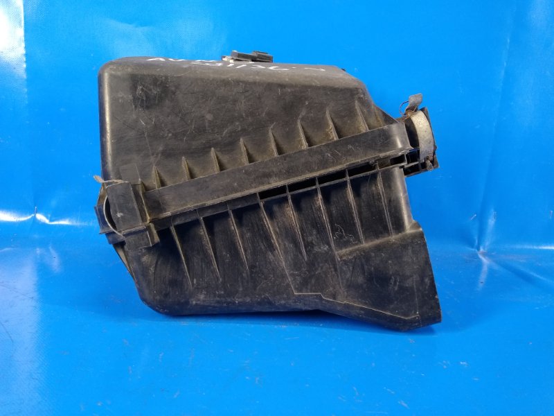 Корпус воздушного фильтра AVENSIS 08-18