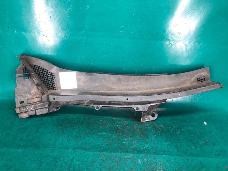 Пластик под лобовое стекло / Жабо правый INFINITI M25/M37/M56/Q70/M35H 10-16 2010 Седан 3.7 VQ37VHR 66862-1MA0A Б/У