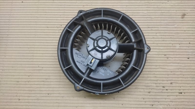 Моторчик печки задний LEXUS LS430 00-06 87104-30520 Б/У