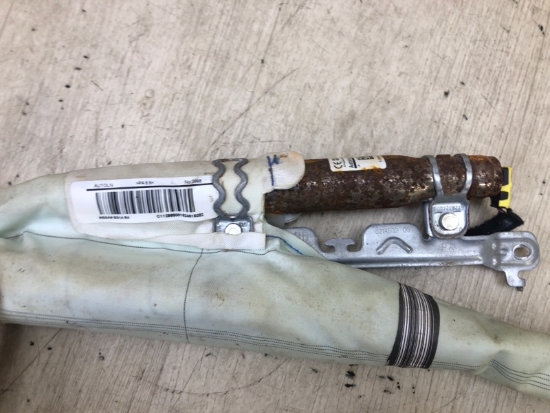 Подушка безопасности (штора) правая QX30 16-20 2016 Внедорожник 2.0 20PET