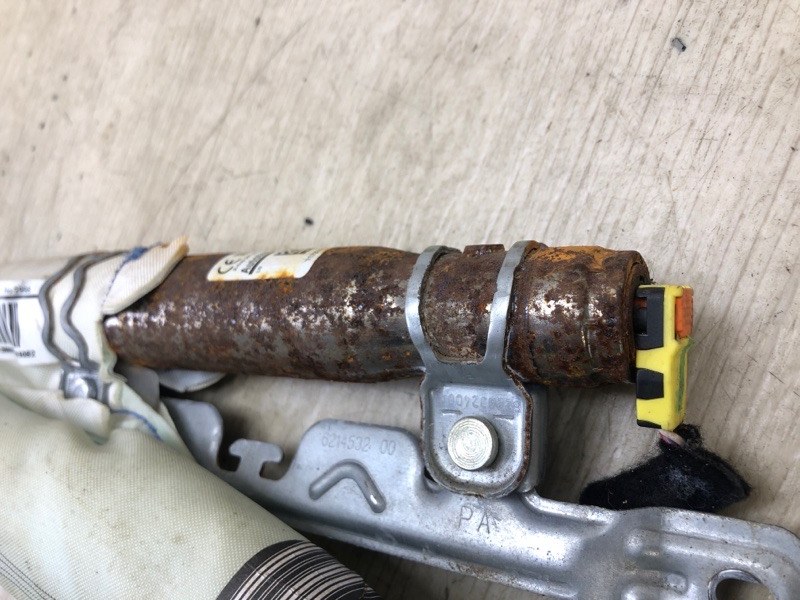 Подушка безопасности (штора) правая QX30 16-20 2016 Внедорожник 2.0 20PET