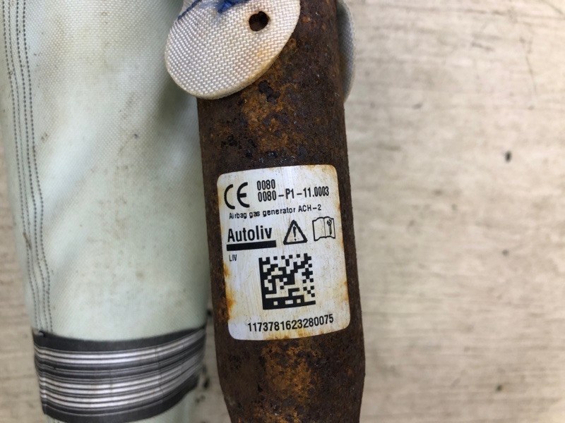 Подушка безопасности (штора) правая QX30 16-20 2016 Внедорожник 2.0 20PET