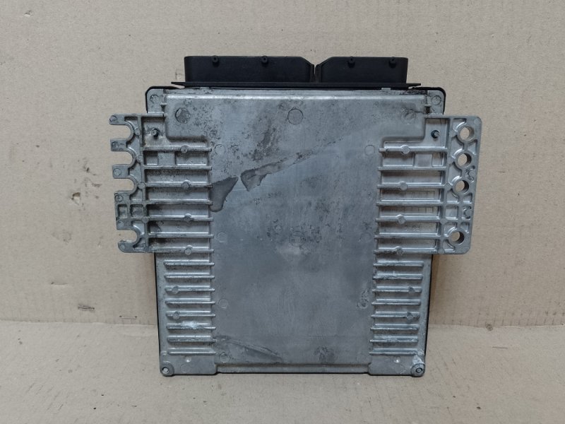 Блок управления двигателем TEANA J31 03-07 2.3