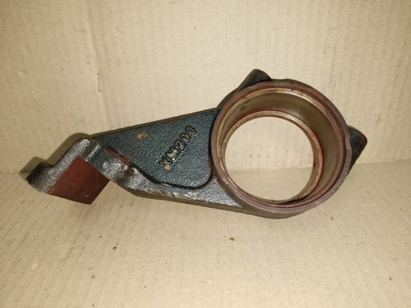 Кронштейн промежуточного вала KIA SORENTO XM 09-14 2009 2.4 49560-2P200 Б/У