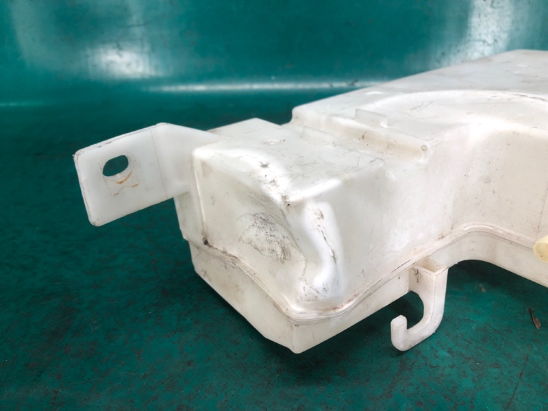 Бачок расширительный M25/M37/M56/Q70/M35H 10-16 2010 Седан 3.7 VQ37VHR