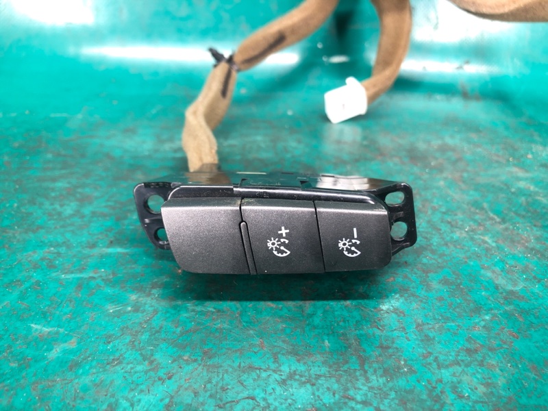 Блок кнопок торпедо INFINITI M25/M37/M56/Q70/M35H 10-16 Седан 3.7 VQ37VHR