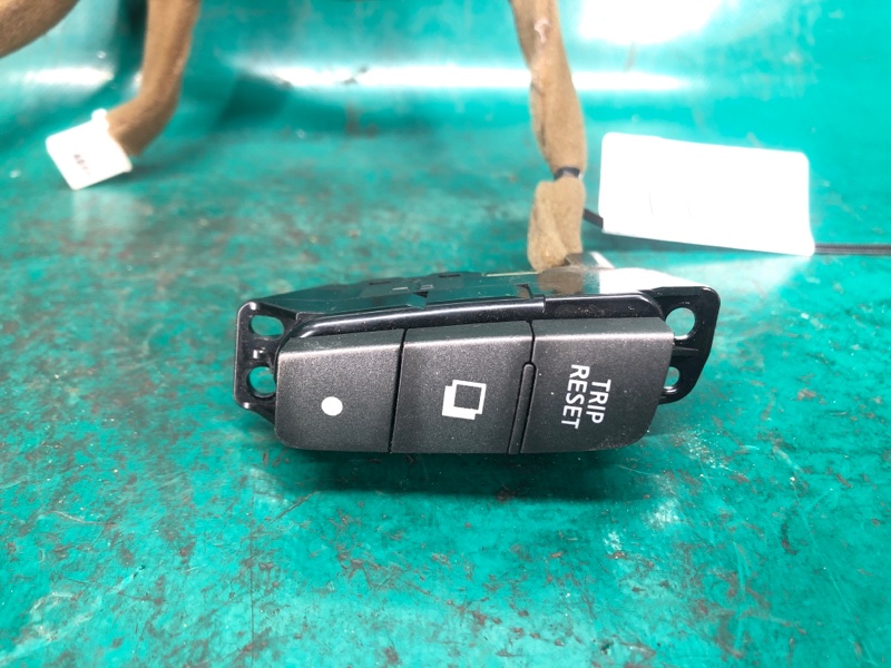 Блок кнопок торпедо M25/M37/M56/Q70/M35H 10-16 2010 Седан 3.7 VQ37VHR