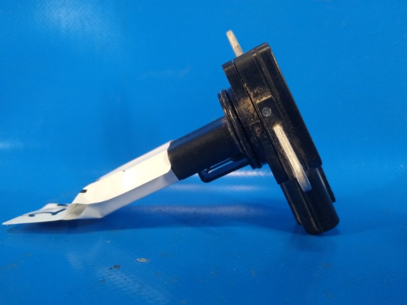 Расходомер воздуха TOYOTA LAND CRUISER 200 08-21