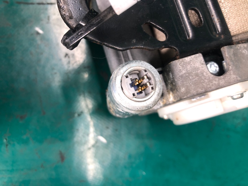 Ремень безопасности правый M25/M37/M56/Q70/M35H 10-16 2010 Седан 3.7 VQ37VHR