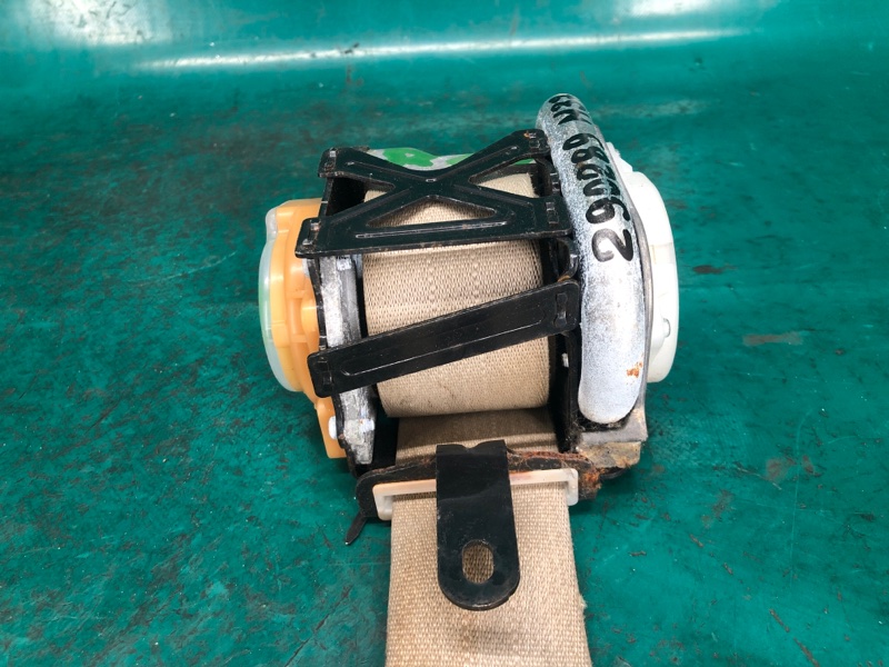 Ремень безопасности правый M25/M37/M56/Q70/M35H 10-16 2010 Седан 3.7 VQ37VHR