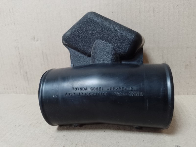 Резонатор воздушного фильтра TOYOTA PRIUS - 30 09-17 17894-37010 Б/У