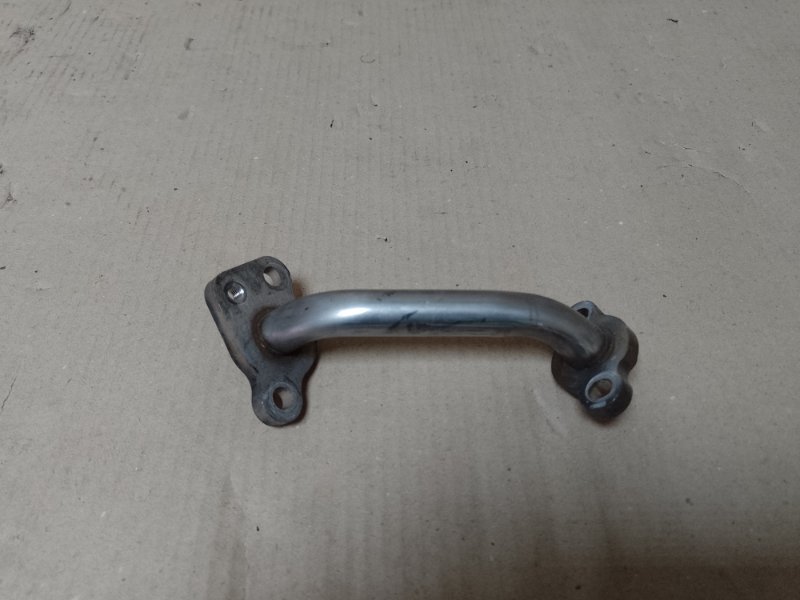 Запчасть трубка egr TOYOTA PRIUS - 30 09-17 25610-37011 Б/У Трубка EGR TOYOTA PRIUS - 30 09-17 25610-37011 Б/У