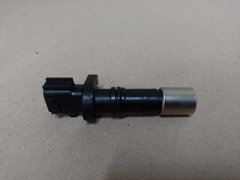 Датчик положения коленвала TOYOTA PRIUS - 30 09-17 90919-05070 Б/У