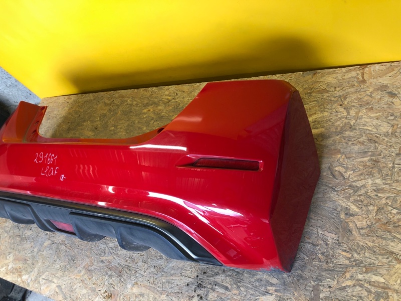 Бампер задний задний LEAF 18-