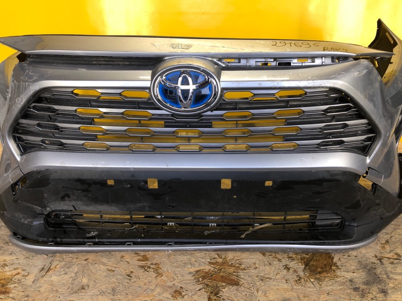 Бампер передний передний RAV4 18- Бампер передний передний RAV4 18-