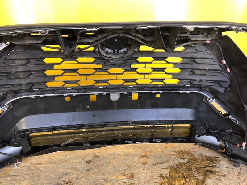 Бампер передний передний RAV4 18- Бампер передний передний RAV4 18-