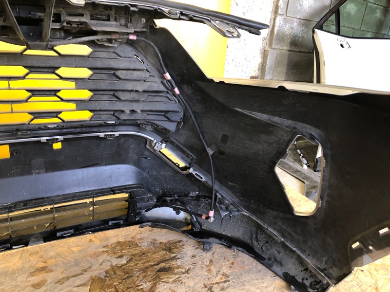 Бампер передний передний RAV4 18- Бампер передний передний RAV4 18-