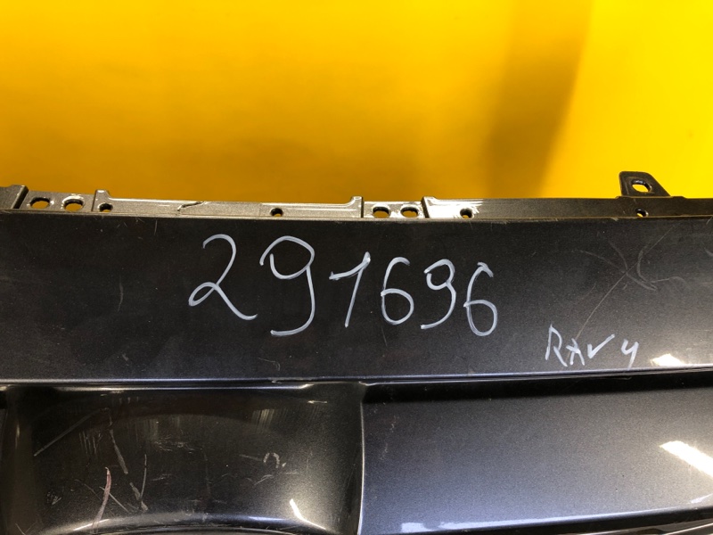 Бампер передний RAV4 18-