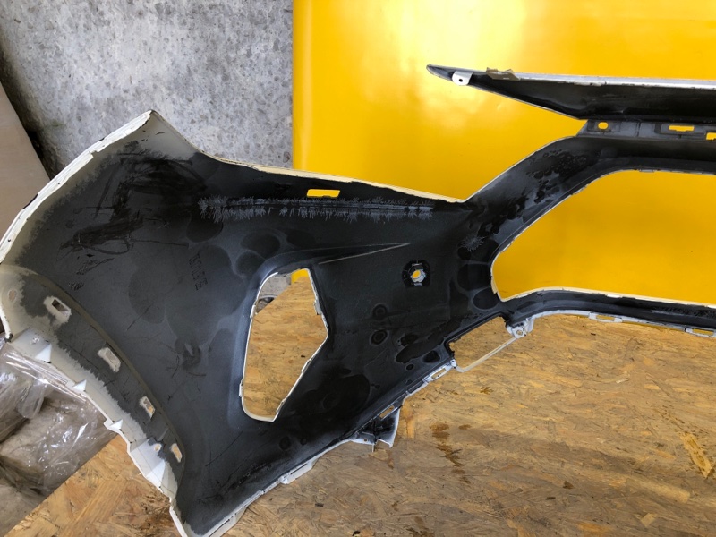 Бампер передний RAV4 18- Бампер передний RAV4 18-