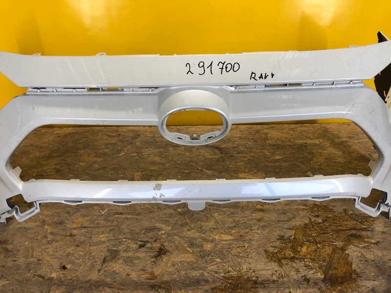 Бампер передний RAV4 18- Бампер передний RAV4 18-