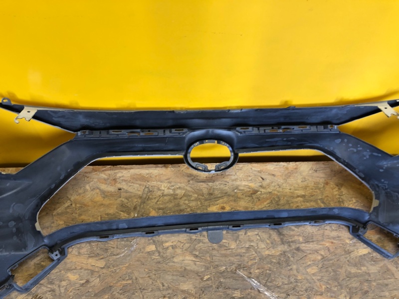 Бампер передний RAV4 18- Бампер передний RAV4 18-