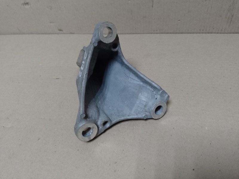 Кронштейн двигателя передний TLX 17-20 2019 2.4L