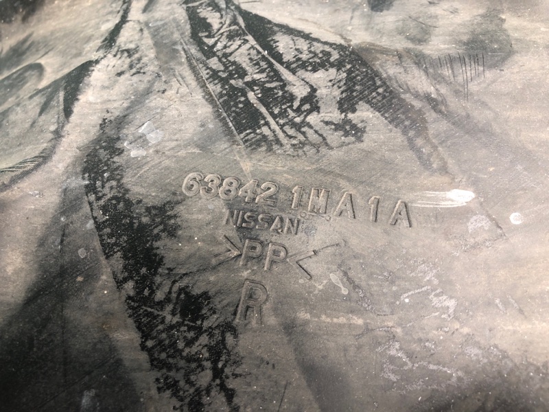 Подкрылок передний правый M25/M37/M56/Q70/M35H 10-16 2010 Седан 3.7 VQ37VHR