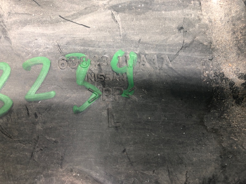 Подкрылок передний левый M25/M37/M56/Q70/M35H 10-16 2010 Седан 3.7 VQ37VHR