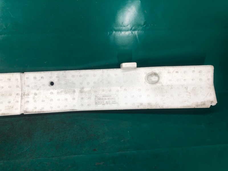 Наполнитель бампера задний M25/M37/M56/Q70/M35H 10-16 2010 Седан 3.7 VQ37VHR