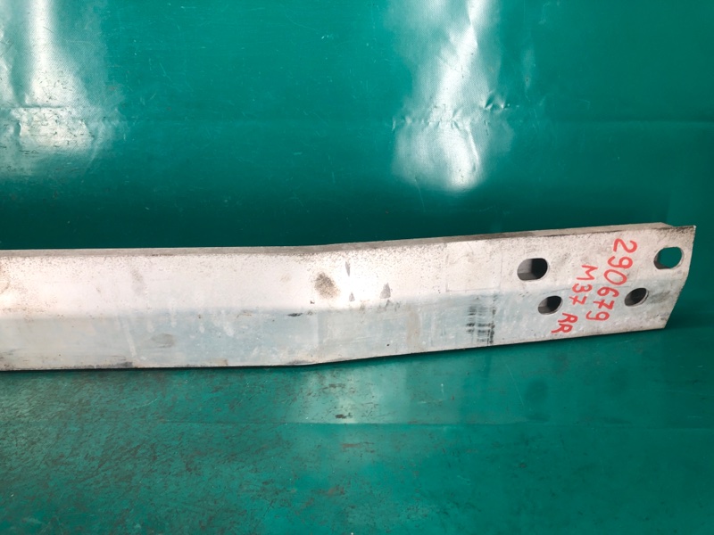 Усилитель заднего бампера M25/M37/M56/Q70/M35H 10-16 2010 Седан 3.7 VQ37VHR