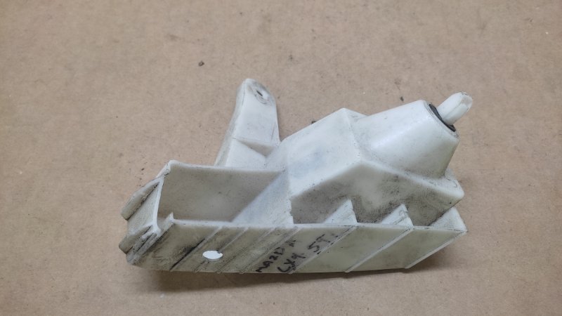 Кронштейн заднего бампера задний левый CX-9 06-16