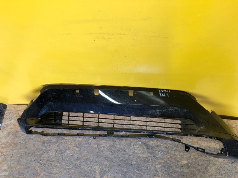 Бампер передний TOYOTA RAV4 18- 53113-42190 Б/У