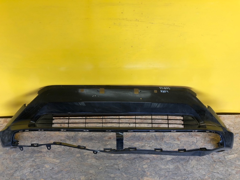 Запчасть бампер передний TOYOTA RAV4 18- 53113-42190 Б/У Бампер передний TOYOTA RAV4 18- 53113-42190 Б/У