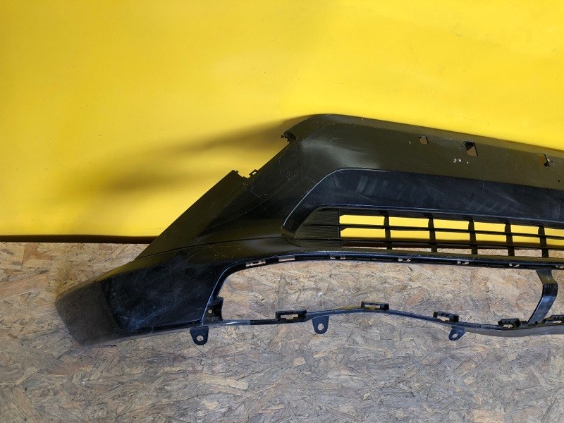 Бампер передний TOYOTA RAV4 18- Бампер передний TOYOTA RAV4 18-