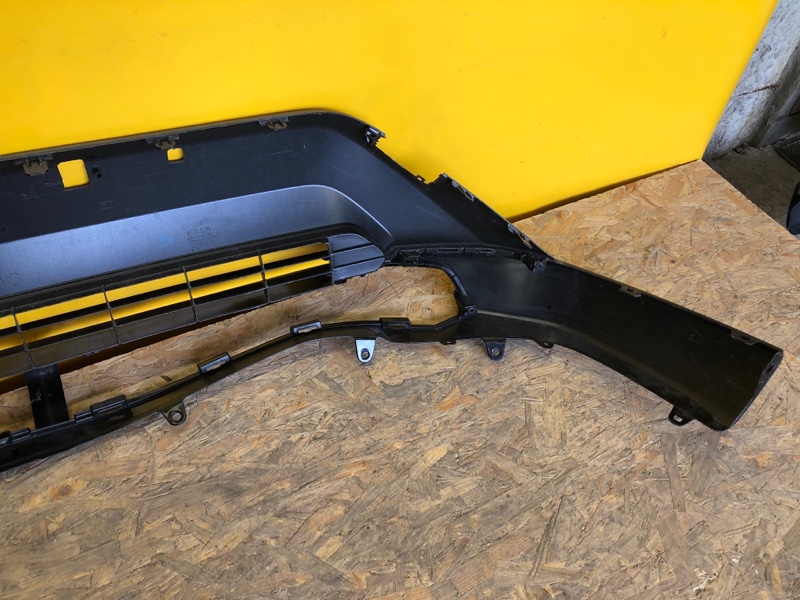 Бампер передний RAV4 18- Бампер передний RAV4 18-