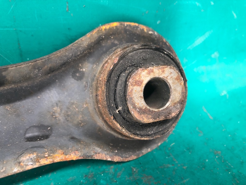 Рычаг задней подвески поперечный OUTBACK 03-09 BP 2005 2.5 EJ253