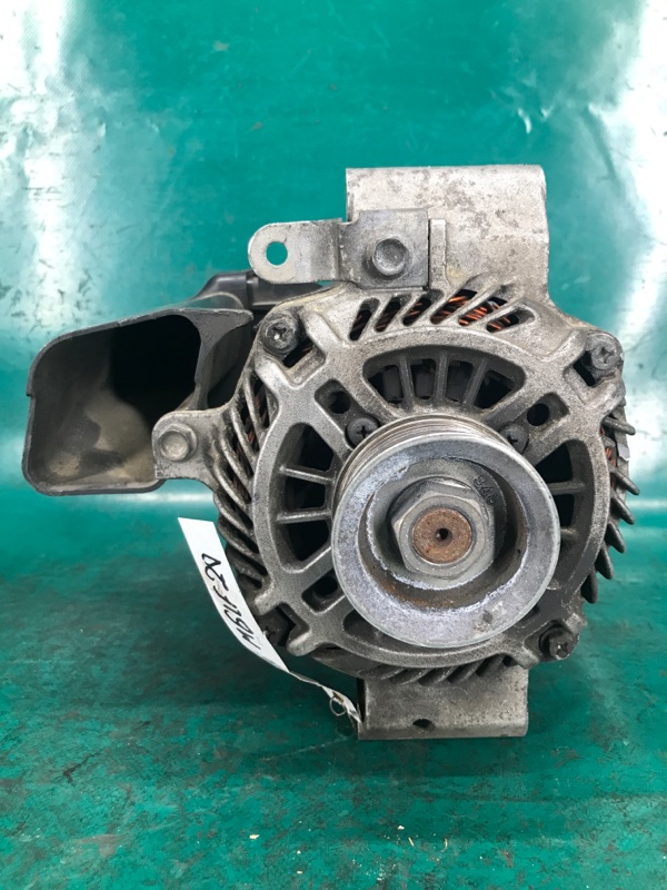 Генератор MAZDA 6 GG 02-07 L3P9-18-300C Б/У