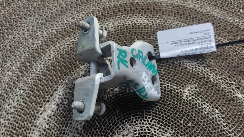 Петля двери верхняя задняя левая MITSUBISHI GALANT 03-12 MR220211 Б/У