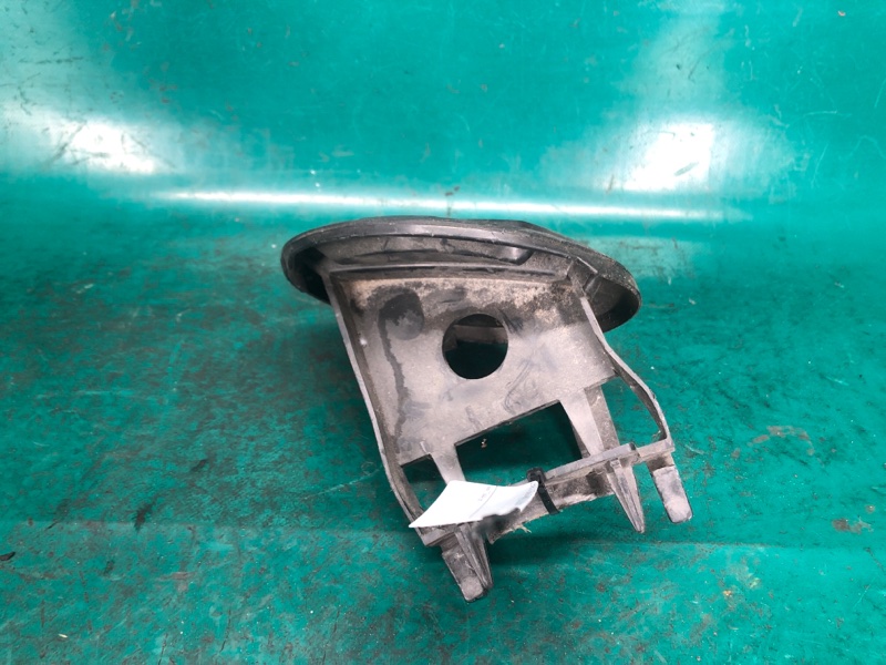 Заглушка ПТФ правая SUBARU OUTBACK BS 14-21 Внедорожник