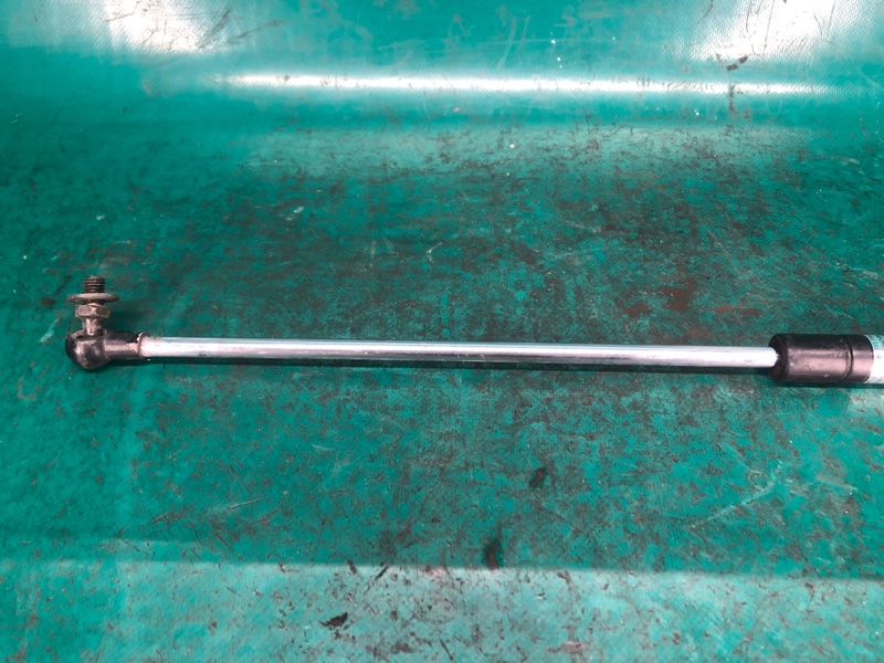 Амортизатор крышки багажника задний правый SUBARU OUTBACK 03-09 BP 2.5 EJ253