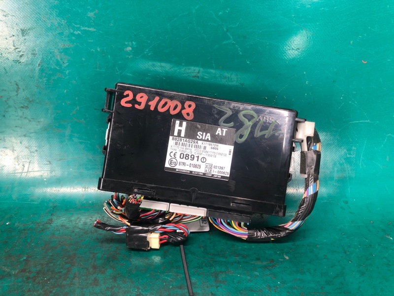 Блок электронный SUBARU OUTBACK 03-09 BP 2005 2.5 EJ253 88281AG29A Б/У