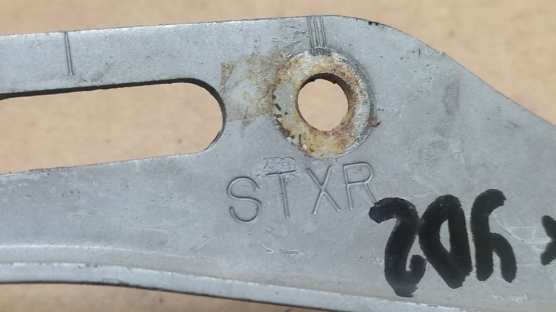 Петля капота правая ACURA MDX (YD2) 06-13