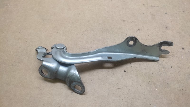 Петля капота левая 6 GG 02-07