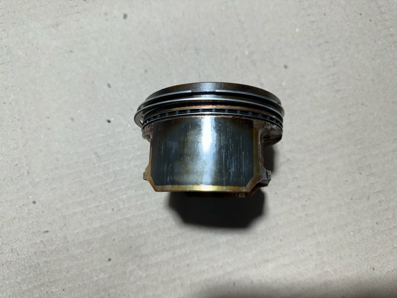 Поршень левый TOYOTA AVALON 99-05 3.0 1MZFE