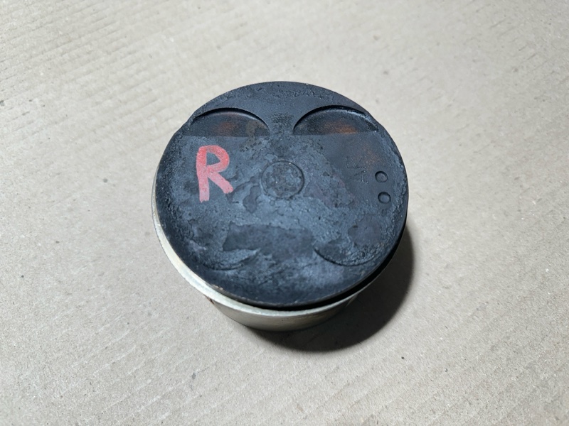 Поршень правый LEXUS ES300 96-01 2000 3.0 1MZFE 13101-20030 Б/У